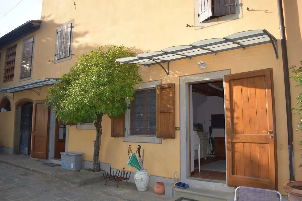 Villa La Casa Sui Colli Uzzano 0*,